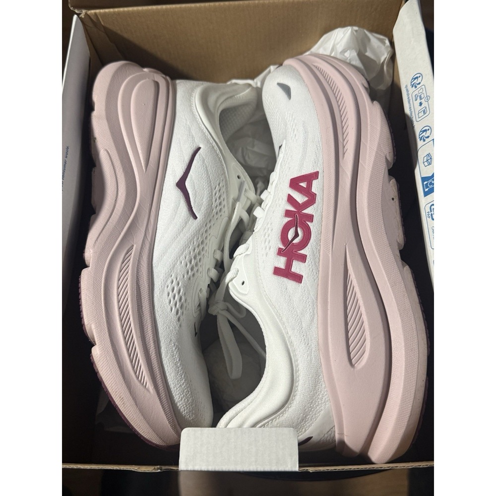 Women's Athletic Running Shoes Size 8.5B Hoka Bondi 9